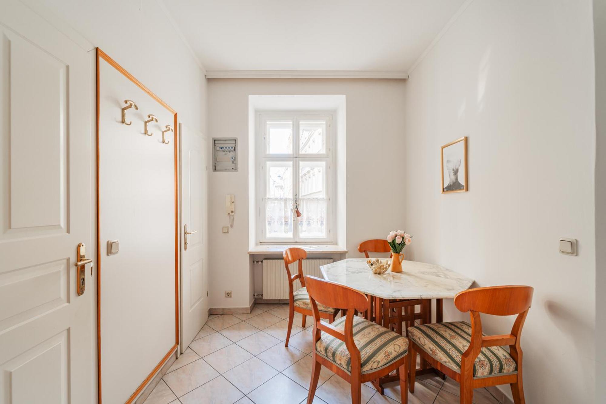 Big Ceasars Volkstheater Close To City Center Vienne Chambre photo